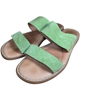 Born Green Suede Leather Insole Arch Support Sandals Open Toed 2 Strap EUC Sz 10